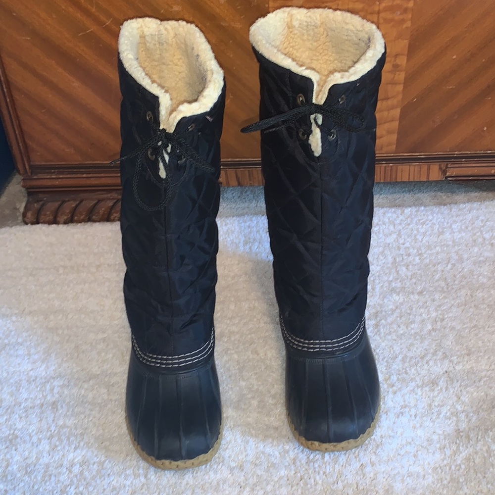 L.L. Bean Boots - Picture 3 of 8
